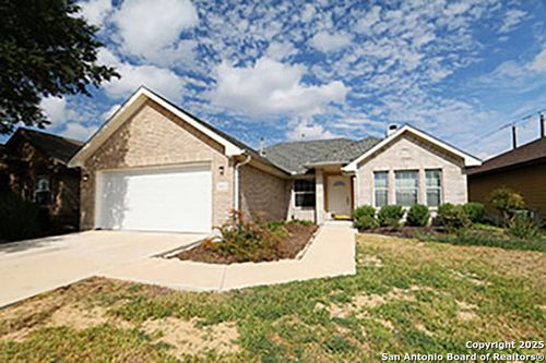 9827 Copperway, Converse, TX, 78109-3948 | Card Image