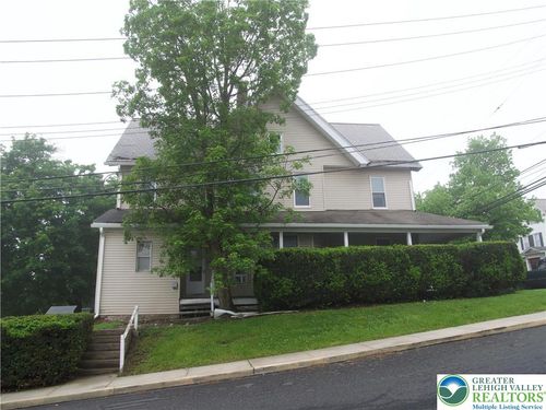 500 W Pennsylvania Ave, Pen Argyl, PA, 18072-2012 | Card Image