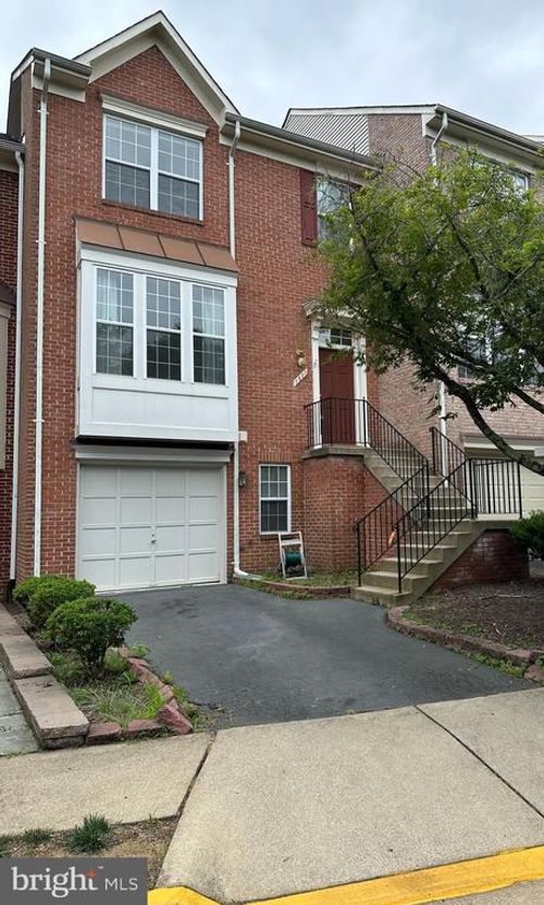 7677 Lavenham Lndg, ALEXANDRIA, VA, 22315-3711 | Card Image