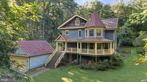 35454 Cherry Grove Ln, Round Hill, VA, 20141-2332 | Card Image