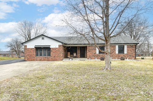 382 Pinedale Dr, Avon, IN, 46123-7938 | Card Image