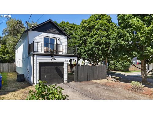 4945 Se Ogden St, Portland, OR, 97206-8353 | Card Image