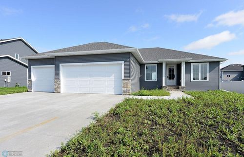 2665 69th Ave S, Fargo, ND, 58104-3008 | Card Image