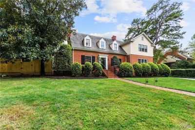 View of front of property featuring a front yard | Image 3