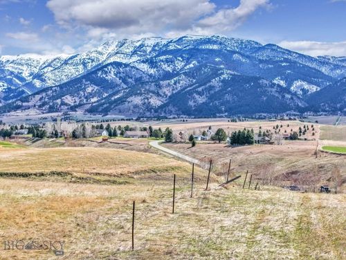 18 Moon Shadow Dr, Bozeman, MT, 59715-7504 | Card Image