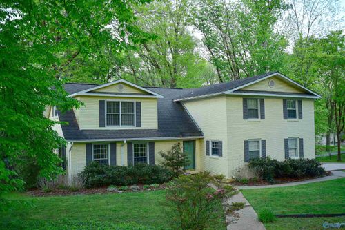 3033 Heatherhill Dr Se, Huntsville, AL, 35802-1138 | Card Image