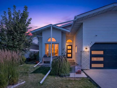115 Wood Valley Crt Sw, Calgary, AB, T2W5S4 | Card Image
