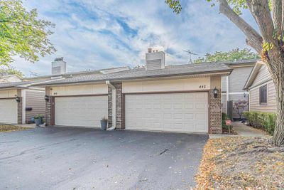 442 Swan Boulevard, Townhouse with 3 bedrooms, 2 bathrooms and 2 parking in Deerfield IL | Image 1