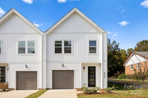 3040 Markland Dr, Charlotte, NC, 28208-5929 | Card Image