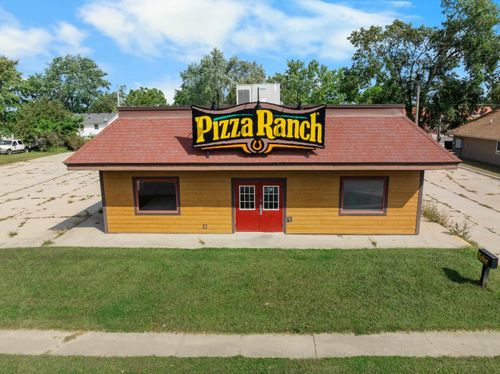 1914 Edgington Ave, Eldora, IA, 50627-1128 | Card Image