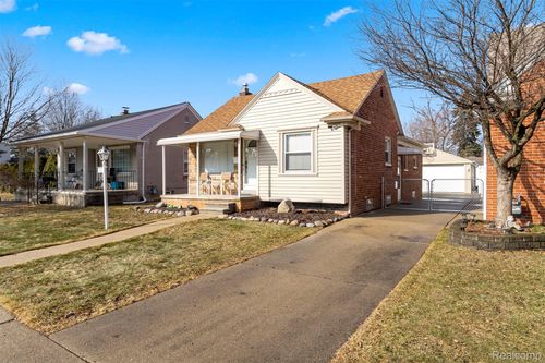 21130 Carlysle St, Dearborn, MI, 48124-3737 | Card Image