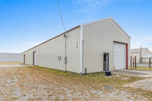 3316 E Napoleon St, Sulphur, LA, 70663-4006 | Card Image