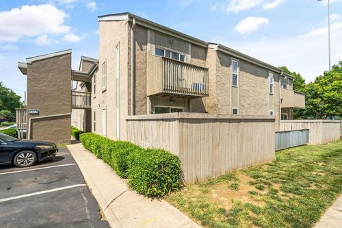 910b-910 Quay Ave, Grandview Heights, OH, 43212-3743 | Card Image