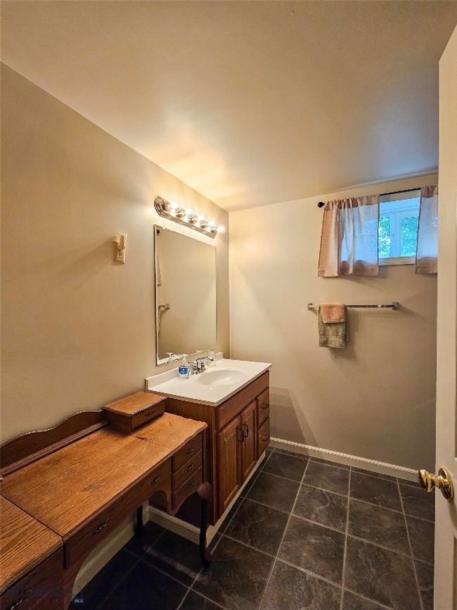 201 W 8 Th Ave, House other with 4 bedrooms, 2 bathrooms and null parking in Big Timber MT | Image 33