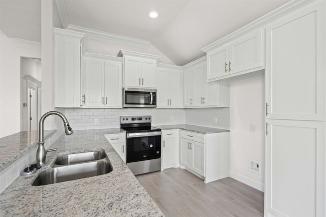 1412 Oleander Dr, House other with 4 bedrooms, 2 bathrooms and null parking in Tolar TX | Image 11