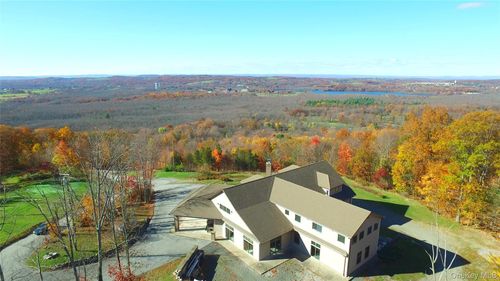 58 Strang Ln, Warwick, NY, 10990-3491 | Card Image