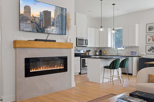 5806 Sutherlin Rd, Austin, TX, 78723-3565 | Card Image