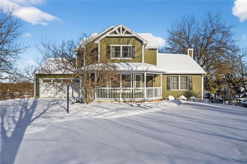 7951 Everglades Dr, Manlius, NY, 13104-8502 | Card Image