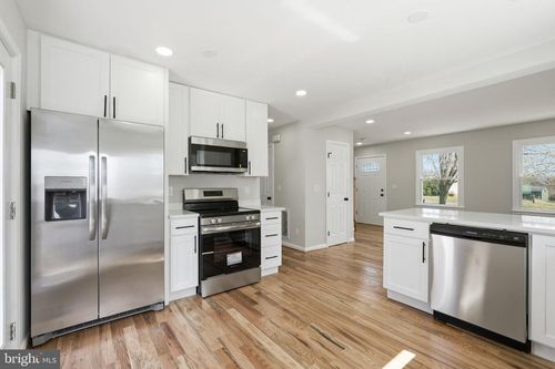 10442 Saint Pauls Rd, BEALETON, VA, 22712-7830 | Card Image