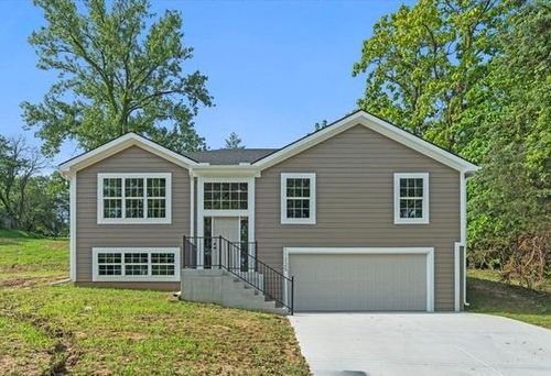 11225 Felton St, Sugar Creek, MO, 64054-1227 | Card Image