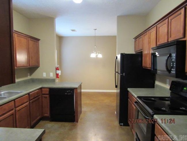 APT-7 - 1410 Robins St, Condo with 3 bedrooms, 2 bathrooms and null parking in Conway AR | Image 4