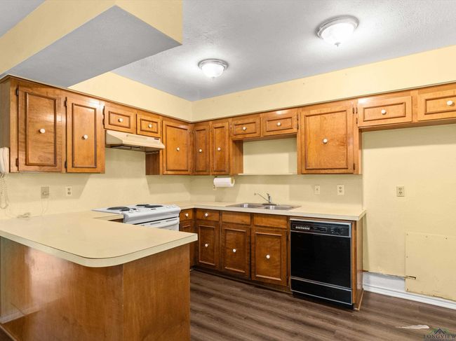 1208 Family World, House other with 3 bedrooms, 1 bathrooms and null parking in Big Sandy TX | Image 8