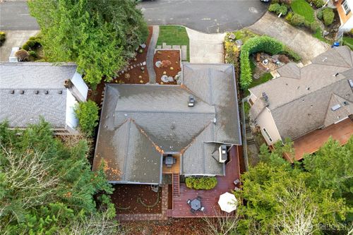 1820 175th Pl Ne, Bellevue, WA, 98008-3130 | Card Image