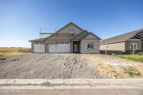 235 Schrute Rd, Prosser, WA, 99350-5587 | Card Image
