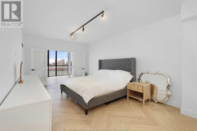1701 - 515 Riverside Dr W, Condo with 2 bedrooms, 3 bathrooms and null parking in Windsor ON | Image 23