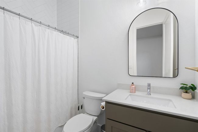 Ensuite Bathroom | Image 28