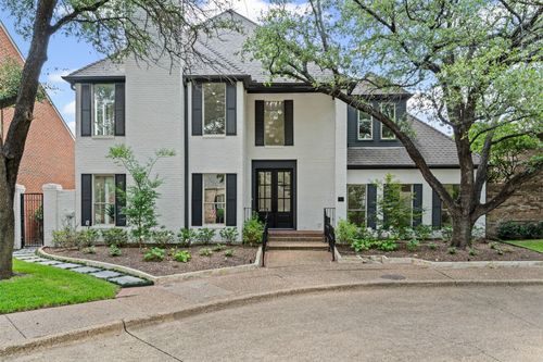 2 Parliament Pl, Dallas, TX, 75225-1826 | Card Image