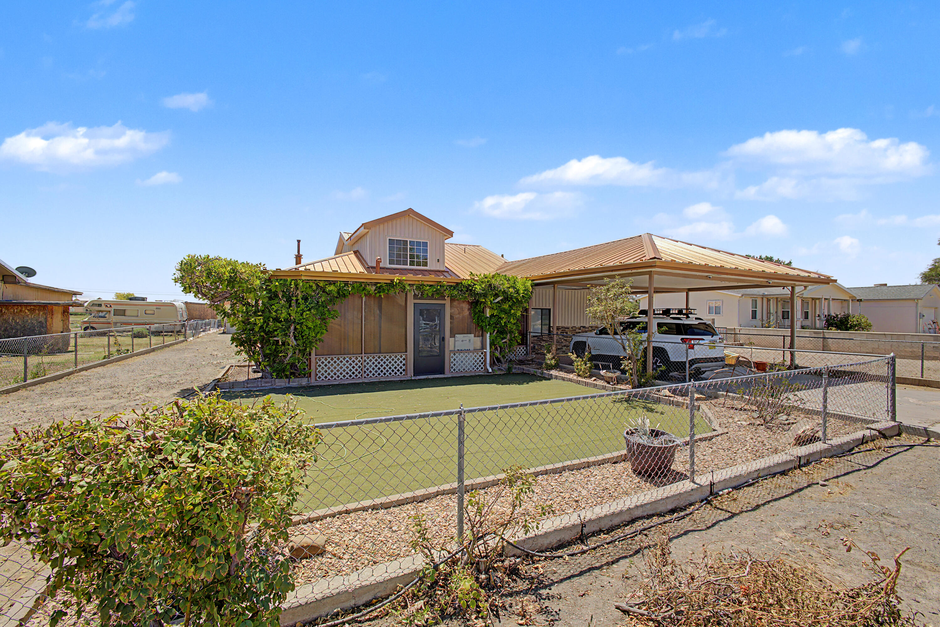 Residential in Belen