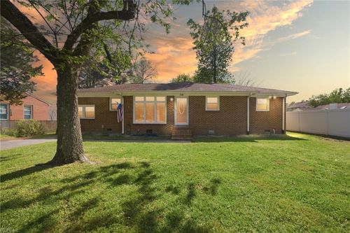 2709 Cedar Rd, Chesapeake, VA, 23323-3911 | Card Image