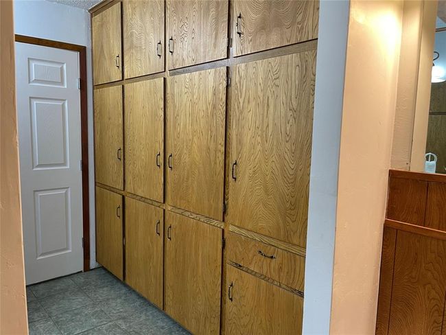 403 N Hall St, House other with 5 bedrooms, 3 bathrooms and null parking in Fairfield TX | Image 20