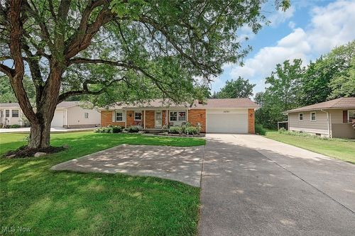 1650 S Carpenter Rd, Brunswick, OH, 44212-3890 | Card Image