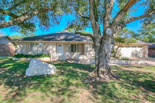 3331 Sul Ross St, San Angelo, TX, 76904-6220 | Card Image