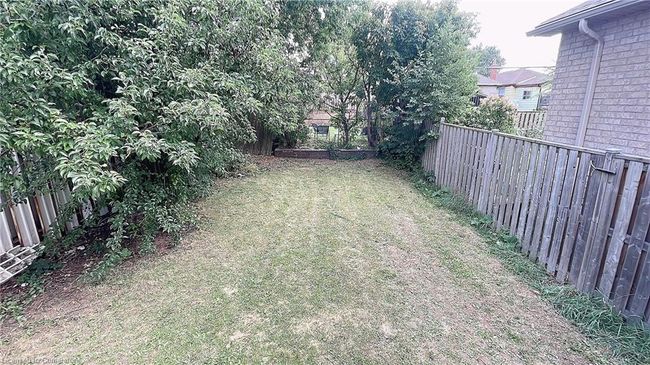 32 Vansitmart Ave, House other with 3 bedrooms, 2 bathrooms and null parking in Hamilton ON | Image 34