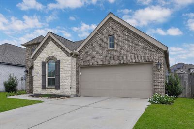 537 Cedar Harbor Court, House other with 3 bedrooms, 2 bathrooms and null parking in Conroe TX | Image 2