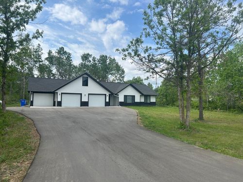 6000 Midvalley Ln Nw, Bemidji, MN, 56601-6157 | Card Image