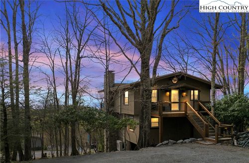 222 Grassy Gap Loop Rd, Beech Mountain, NC, 28604-8077 | Card Image