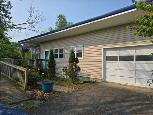 2 Kathleen St, Oxford, NY, 13830-4256 | Card Image