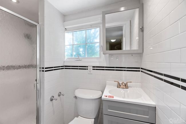 429 Old Bridge Tpke, House other with 3 bedrooms, 2 bathrooms and null parking in East Brunswick NJ | Image 20