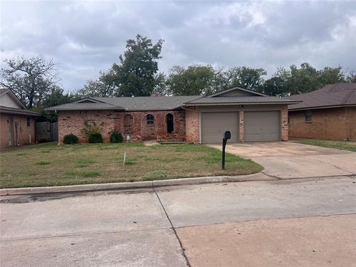 11213 Bel Air Pl, Oklahoma City, OK, 73120-7907 | Card Image