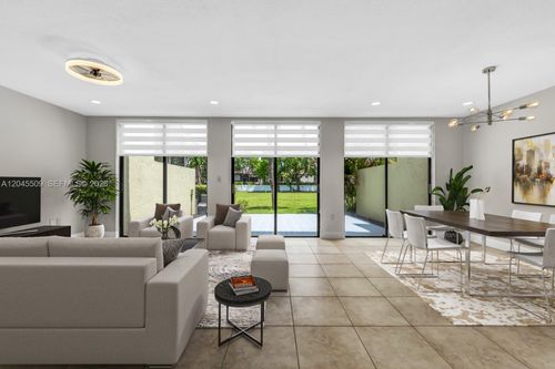 d54-3926 Adra Ave, Doral, FL, 33178-2901 | Card Image