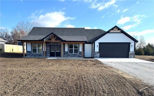 327 Ne 51st Rd, Warrensburg, MO, 64093-7490 | Card Image