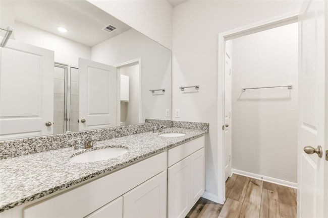 2113 Caney Creek Ln, House other with 3 bedrooms, 2 bathrooms and 2 parking in Conroe TX | Image 16