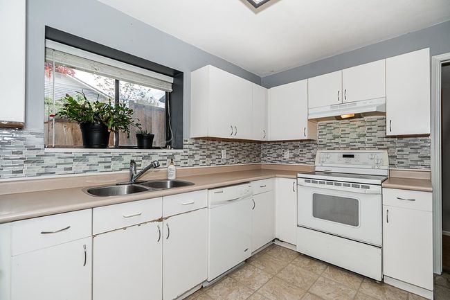 411 Wilson Street, House other with 6 bedrooms, 2 bathrooms and 3 parking in New Westminster BC | Image 19