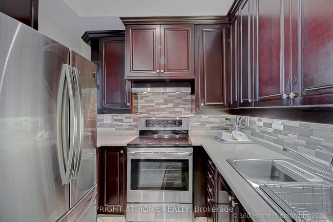 PH5 - 1 Belvedere Crt, Condo with 1 bedrooms, 2 bathrooms and 1 parking in Brampton ON | Image 9