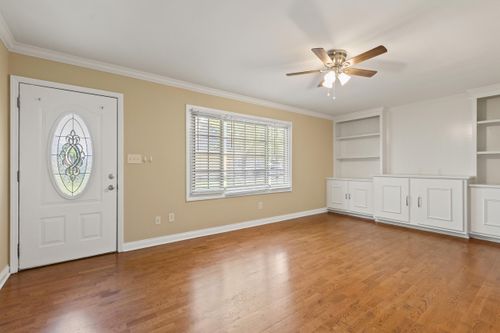 149 Regency Point Path, Lexington, KY, 40503-2356 | Card Image