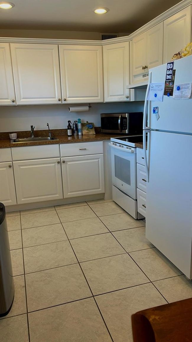 L - 552 Monaco L, Condo with 2 bedrooms, 2 bathrooms and null parking in Delray Beach FL | Image 15